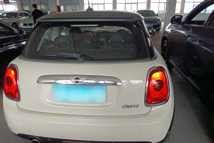 Used MINI 2016 1.5T COOPER Rear
