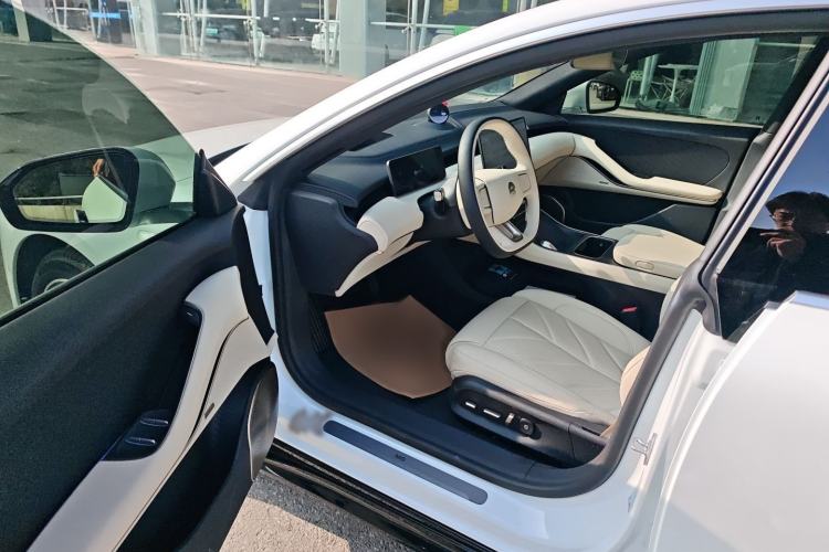 Used Nio ET5 2025 75 kWh