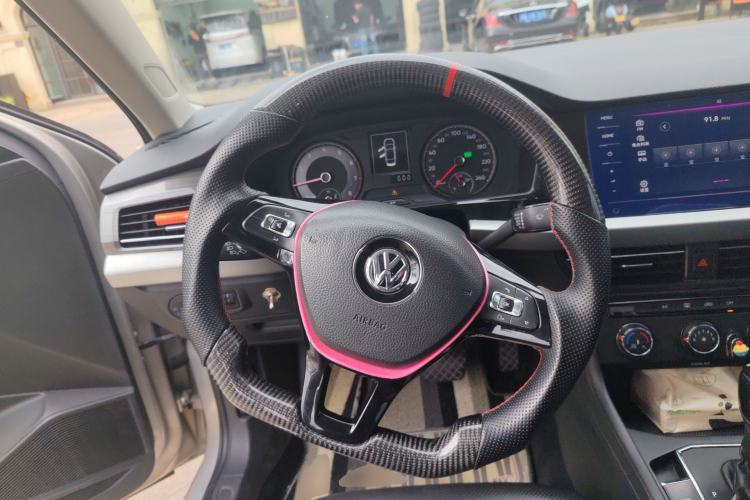 Used Volkswagen Lavida 2019 1.5L Automatic Comfort Edition China VI Standard Steering Wheel