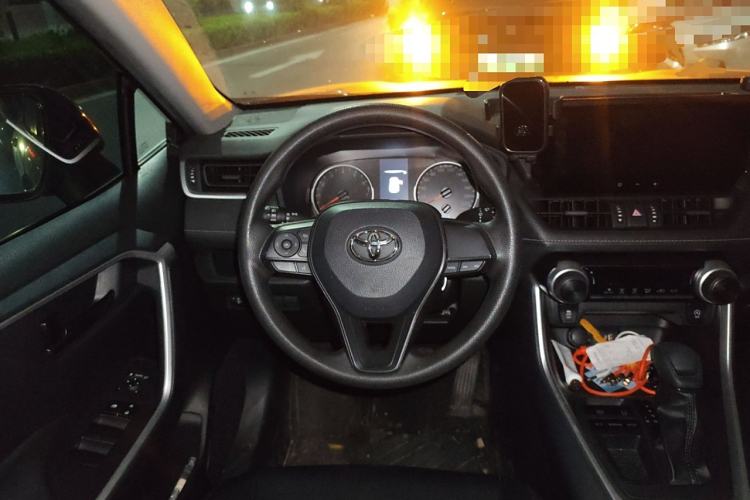 Used Toyota Wildlander 2023 2.0L CVT Two-Wheel Drive Leading Edition
