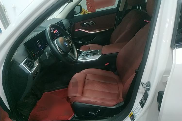 Used BMW i3 2024 eDrive 40 L Midnight Sports Package
