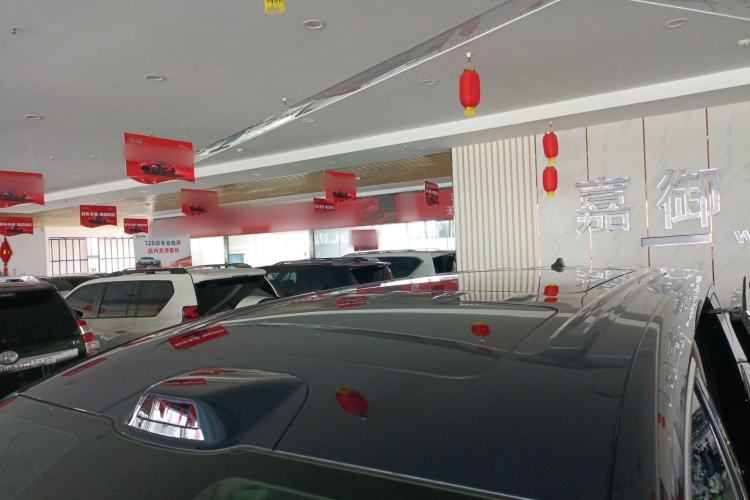 Used Denza D9 2025 DM-i Intelligent Drive 1020 Four-Wheel Drive Prestige Model
