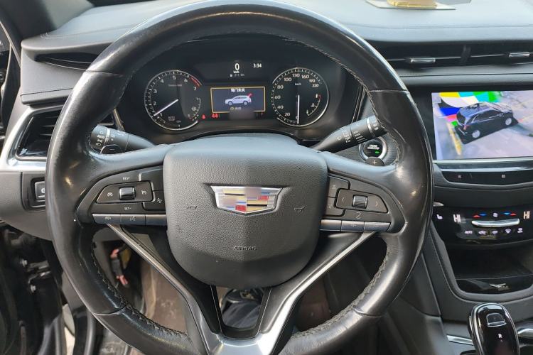 Used Cadillac XT6 2021 2.0T Six-Seater Four-Wheel-Drive Luxury Version
