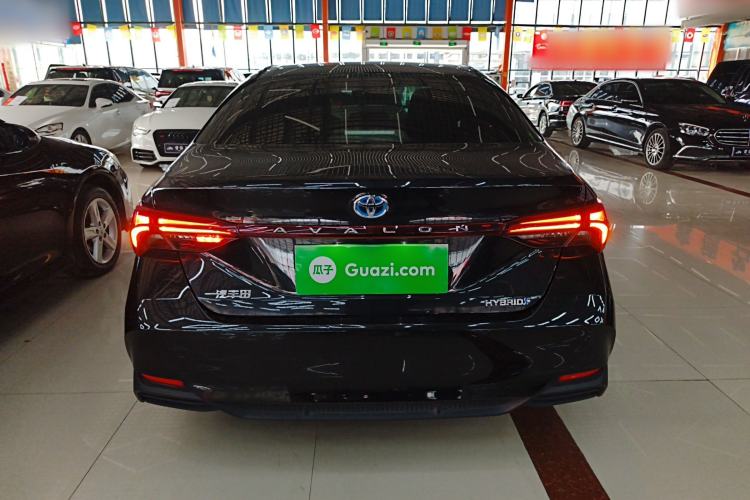 Used Toyota Avalon 2019 Dual-Engine 2.5L Luxury Edition China VI Standard

