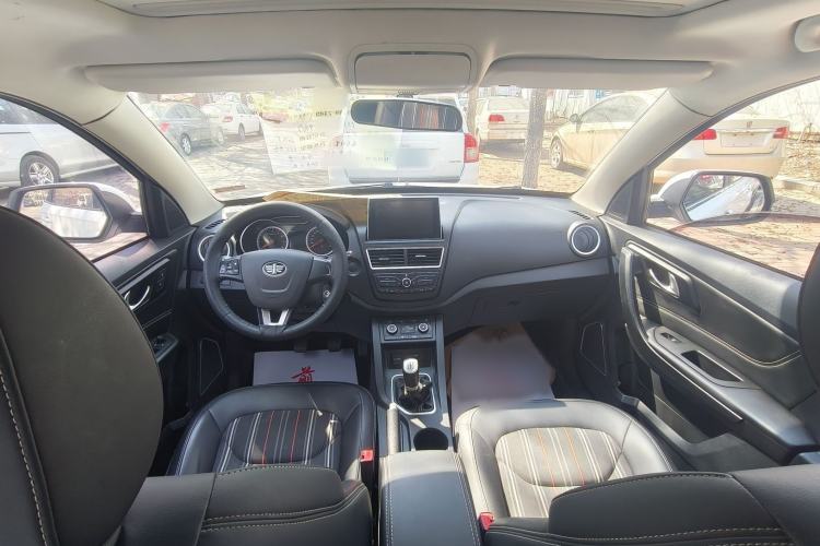 Used Bestune X40 2017 1.6L Manual Luxury Edition Interior 3