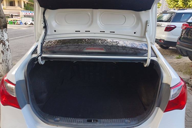 Used Hyundai Celesta 2015 1.6L Automatic Comfort Model