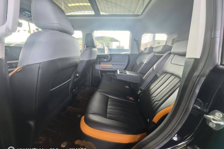 Used BAIC Off-Road BJ40 2024 2.0T All-New Urban Hunter Edition Chivalrous Style