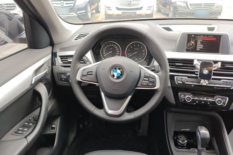 Used BMW X1 2016 sDrive18Li Premium Edition Steering Wheel