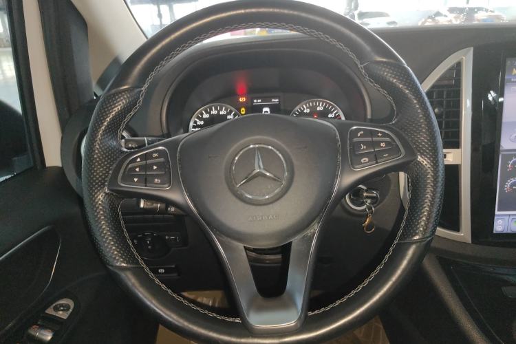 Used Mercedes-Benz Vito 2016 2.0T Business Edition
