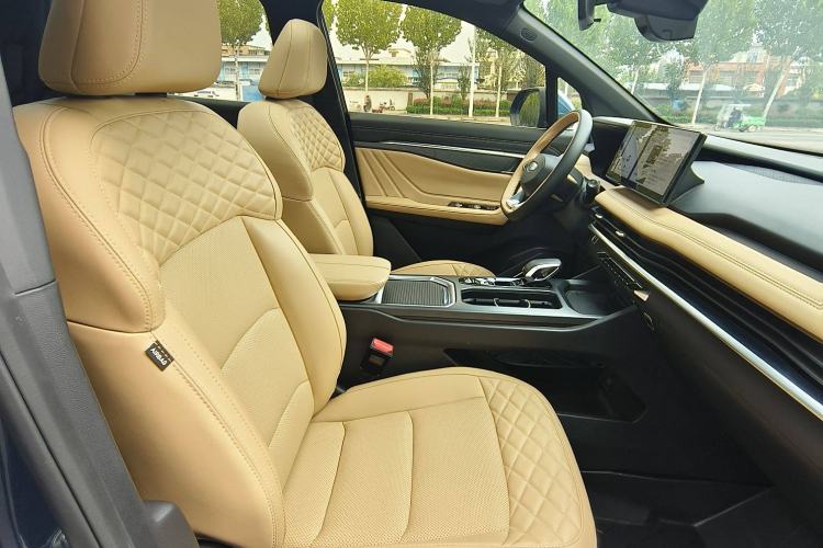 Used Geely Auto Haoyue L 2023 2.0T DCT Flagship Version