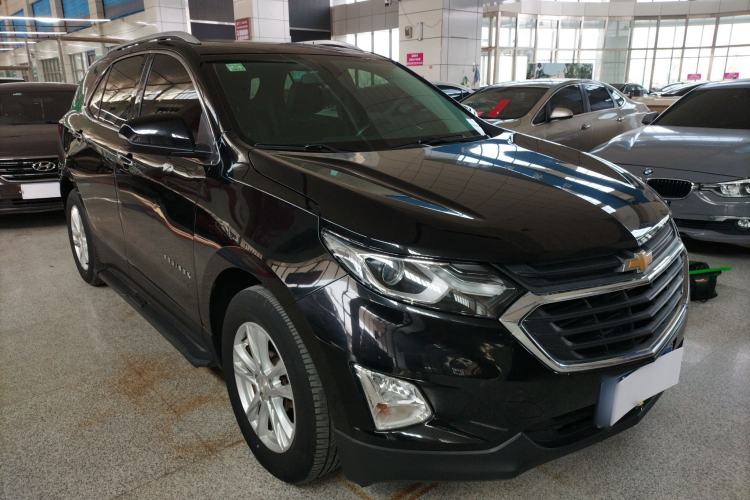 Used Chevrolet Equinox 2019 535T Automatic YuJie Edition China V Standard Front Right 45 Deg