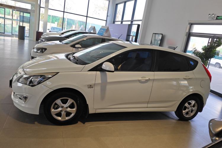 Used Hyundai Verna Ray 2016 1.4L Manual Leading GLX Model
