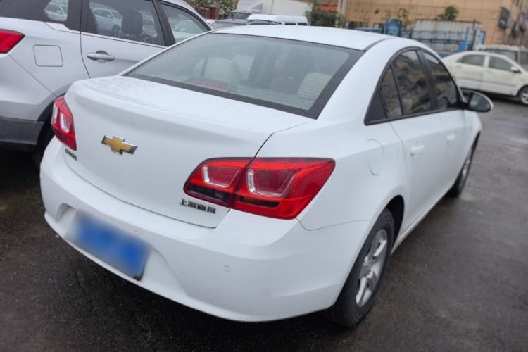 Used Chevrolet Cruze 2015 1.5L Classic SL MT Rear Right 45 Deg