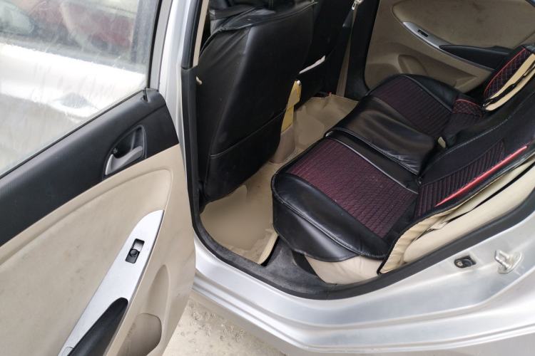 Used Hyundai Verna (older generation) 2014 1.4L Manual Smart GLS Trim