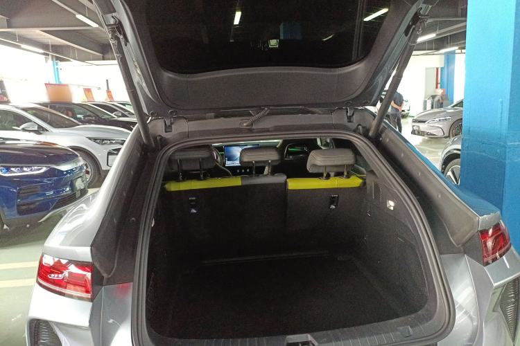 Used BYD Song L EV 2025 Intelligent Driving Version 602 km Range LiDAR-equipped All-Wheel-Drive Type Trunk