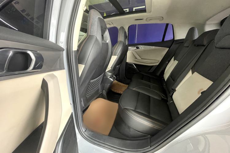 Used Lynk & Co 06 EM-P 2022 PHEV 84 km Range Pro Version