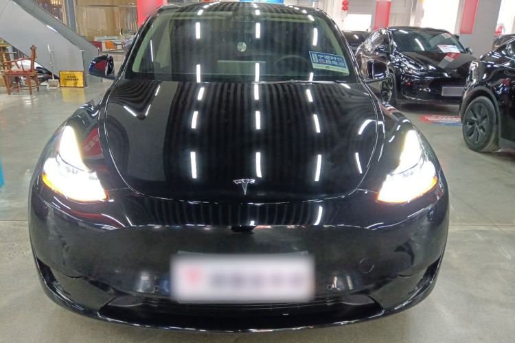 Used Tesla Model Y 2023 Rear-Wheel-Drive Version Front