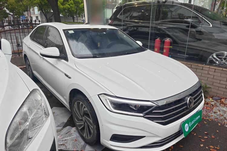 Used Volkswagen Sagitar 2021 280TSI DSG Luxury Smart Connectivity Edition Front Right 45 Deg