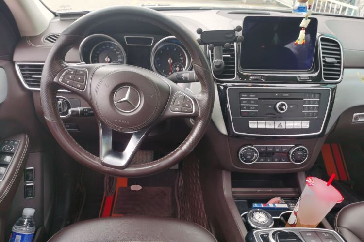 Used Mercedes-Benz GLS 2018 Facelift GLS 320 4MATIC Steering Wheel