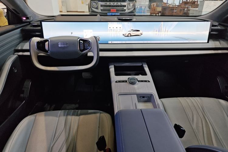 Used Geely Galaxy E8 2024 665 km Range Rear-Drive Starship Long-Range Version