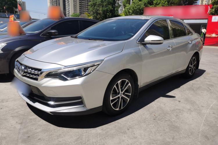 Used Venucia D60 2018 1.6L CVT Smart Connect Elite Edition