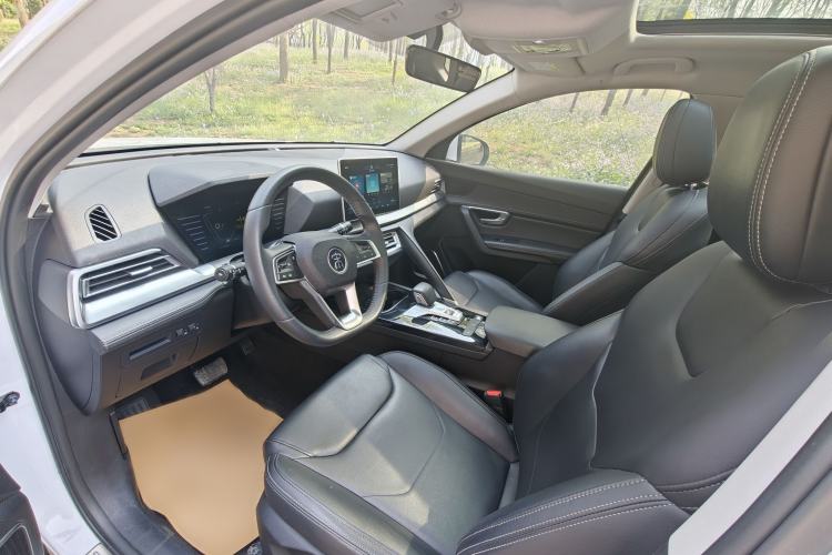 Used BYD Song Pro 2019 1.5T Automatic Elite Edition Interior 1