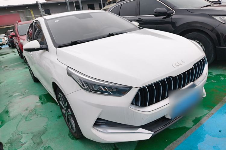 Used Kia K3 2021 1.5L CVT Fashion Edition Front Right 45 Deg