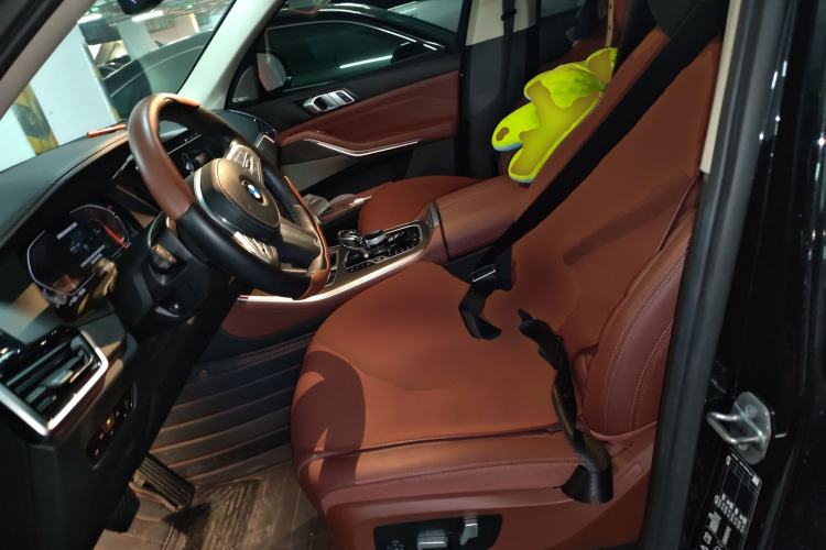 Used BMW X5 2022 Restyled xDrive 30Li Luxury Version M Sport Package
