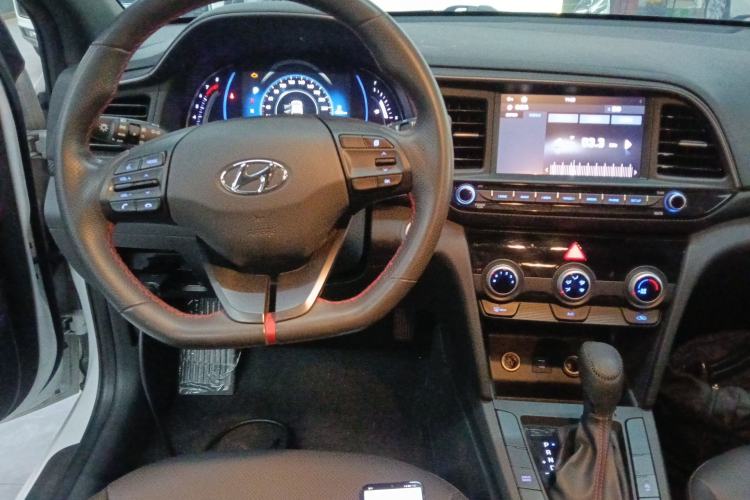 Used Hyundai Elantra (6th Generation / Lingdong) 2019 1.4T Dual-Clutch Xuan Dong · Dynamic Model
