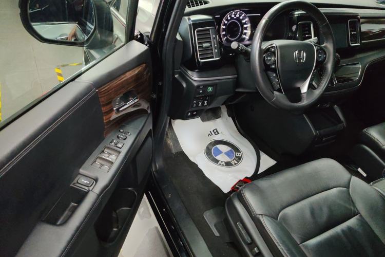 Used Honda Elysion 2016 2.4L Luxury Edition