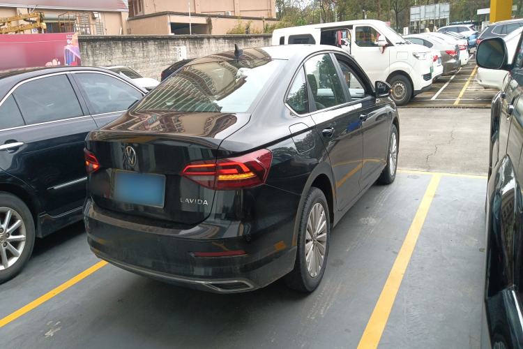 Used Volkswagen Lavida 2021 1.5L Automatic Comfort Edition
