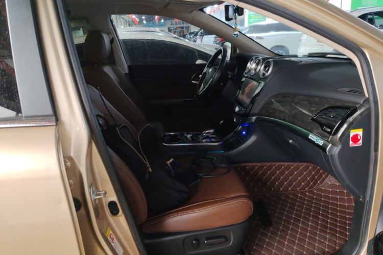 Used BYD Tang New Energy 2015 2.0T Four-Wheel-Drive Flagship Model Right Front Seat