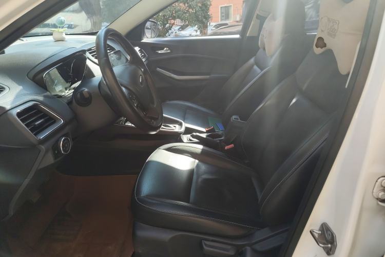 Used Ford Escort 2015 1.5L Automatic Fashion Model
