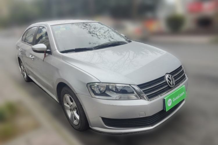 Used Volkswagen Lavida 2013 Revised Classic 1.6L Automatic Fashion Edition