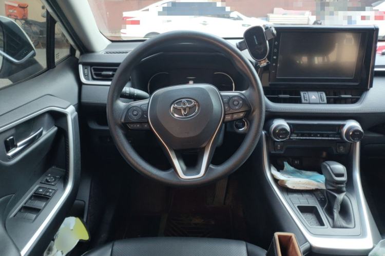 Used Toyota RAV4 2020 2.0L CVT Two-Wheel Drive Fashion Edition Steering Wheel