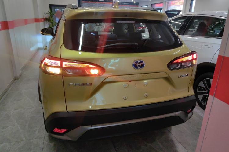 Used Toyota FRONTLANDER 2023 2.0L Smart Electric Hybrid Dual-Engine Deluxe Version
