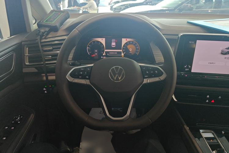Used Volkswagen Viloran 2024 380TSI Premium Edition Steering Wheel