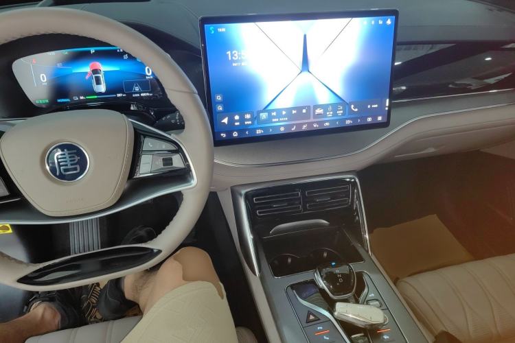 Used BYD Tang New Energy 2024 EV Champion Edition 600KM Deluxe Model
