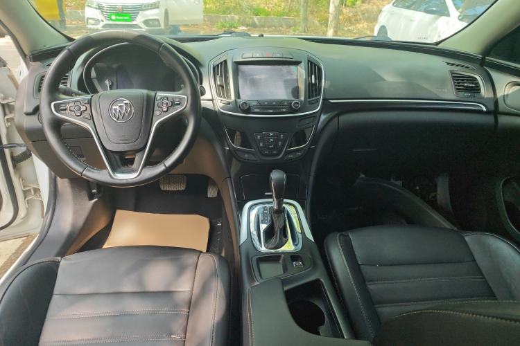 Used Buick Regal 2015 1.6T Elite Tech Model Center Console