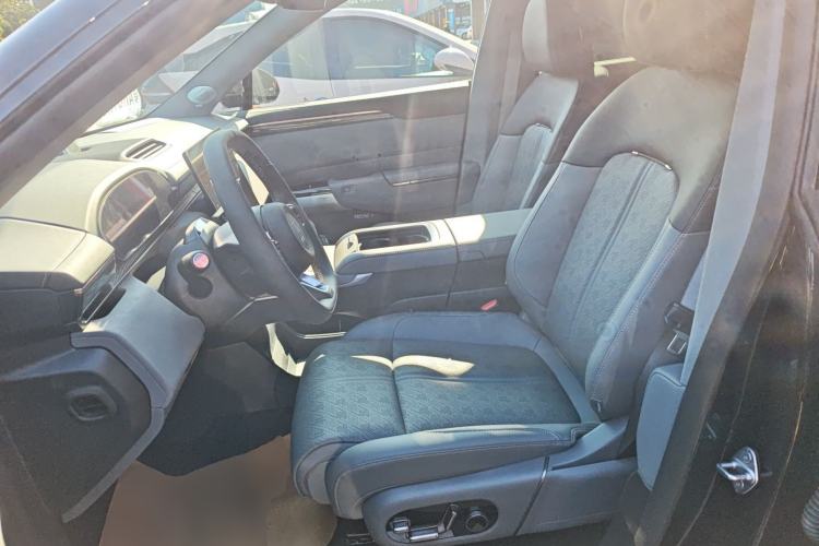 Used Zeekr 7X 2025 100 kWh Long-Range Rear-Wheel Drive with Intelligent Driving Features