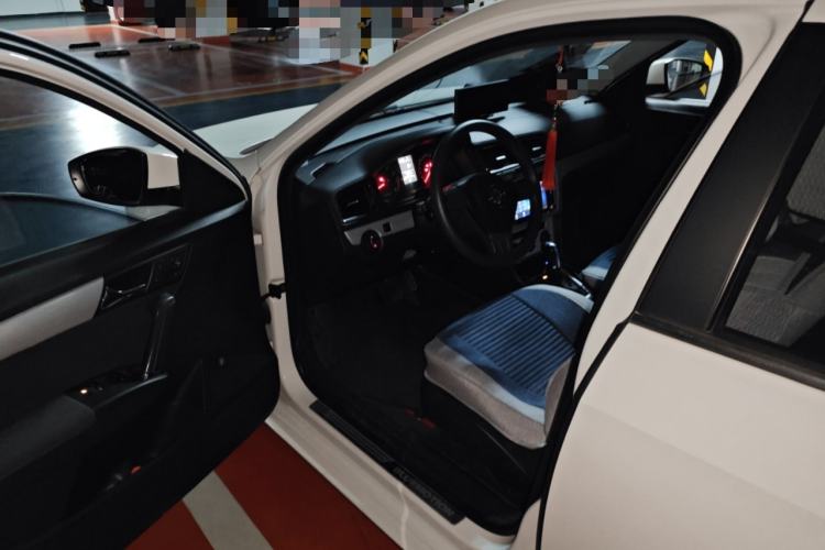 Used Volkswagen Lavida 2014 1.4 TSI DSG BlueMotion Technology Version