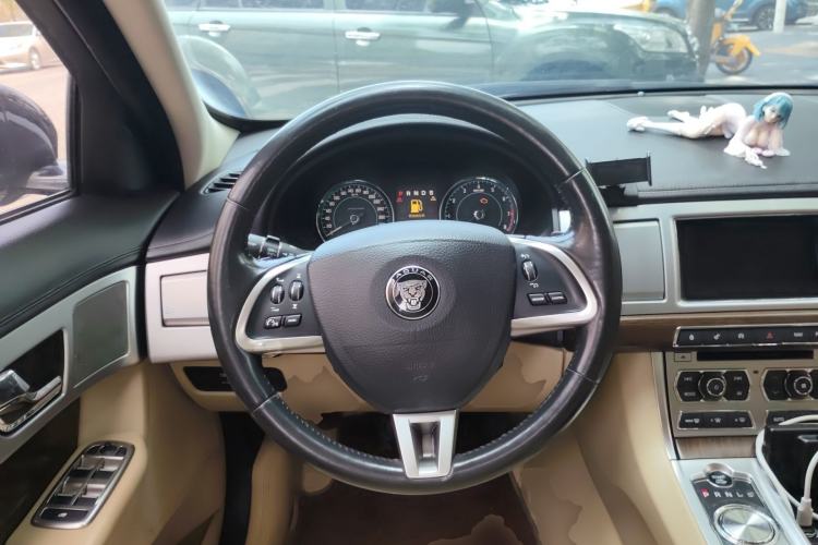 Used Jaguar XF 2015 XF 2.0T 80th Anniversary Collector's Edition
