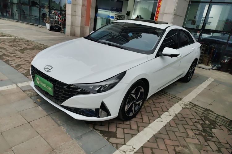 Used Hyundai Elantra 2021 1.5L CVT LUX Prestige Edition