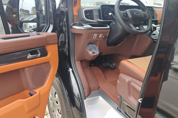 Used Ford Transit T8  Driver Seat