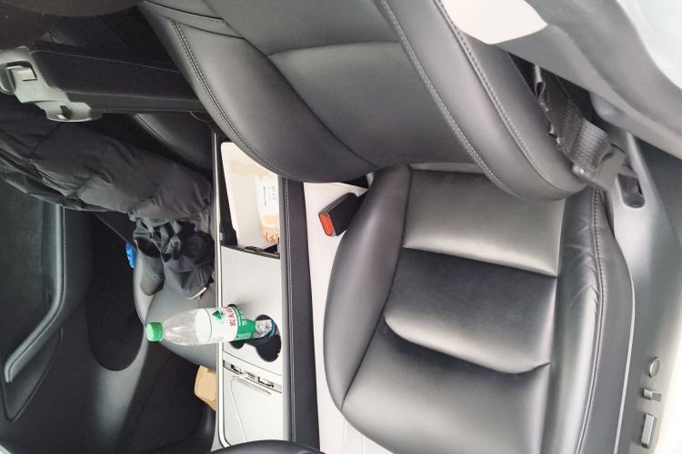 Used Tesla Model Y 2023 Rear-Wheel-Drive Version