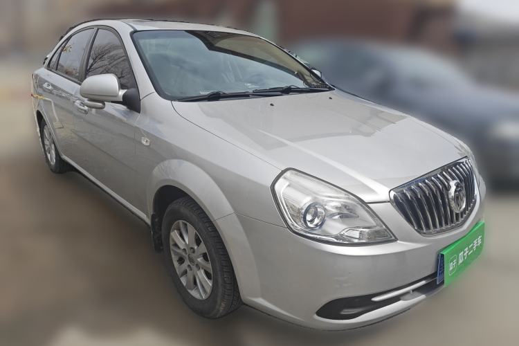 Used Buick Excelle 2015 1.5L Manual Classic Trim Front Right 45 Deg