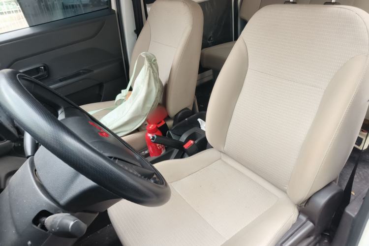 Used Wuling Hongguang V 2022 1.5L Jingqu Edition Electric-Assist LAR
