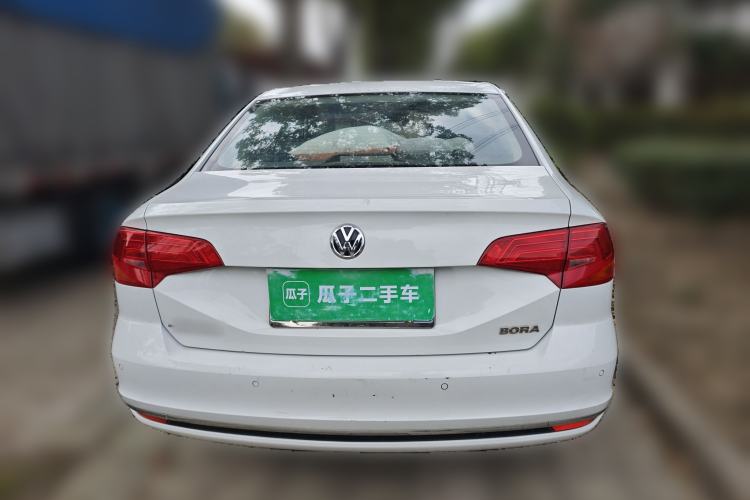 Used Volkswagen Bora 2016 1.6L Manual Comfort Model Exterior 4