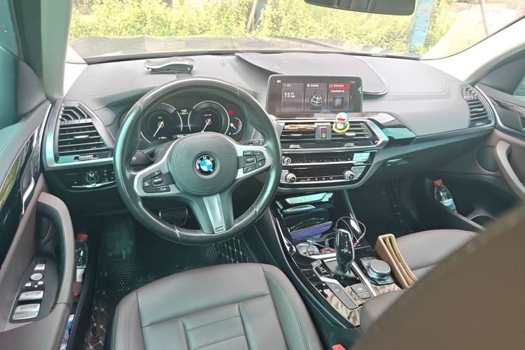 Used BMW X3 2019 xDrive25i M Sport Package Center Console