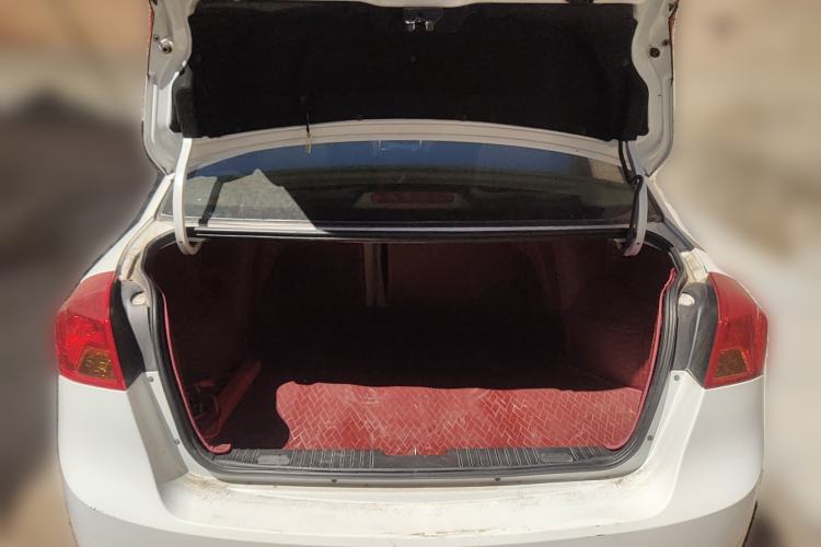 Used Buick Excelle 2013 1.5L Automatic Classic Model
